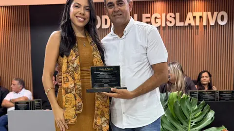Câmara de Assunção homenageia profissionais e empresas em Sessão Solene